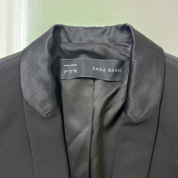 Zara Cinched Blazer - Picture 2 of 9